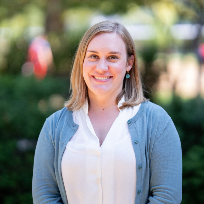 Headshot of Erin Hennessey